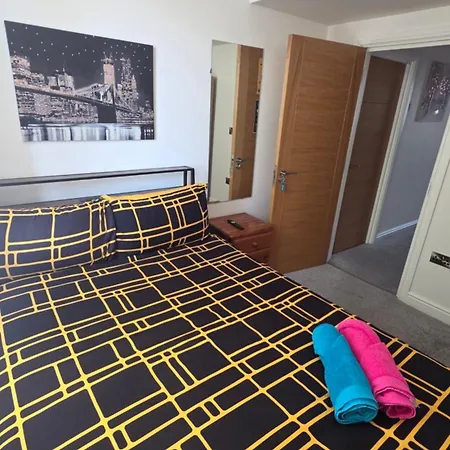 Проживание в семье Near Airbus & Rolls-royce, Southmead Hospital Бристоль