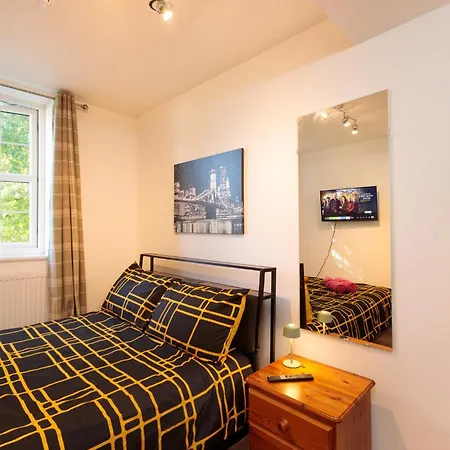 Near Airbus & Rolls-royce, Southmead Hospital Habitación en casa particular *